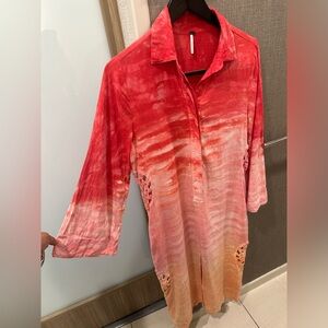 Super cute beach/cover up dress size XS measures 20in pit to pit